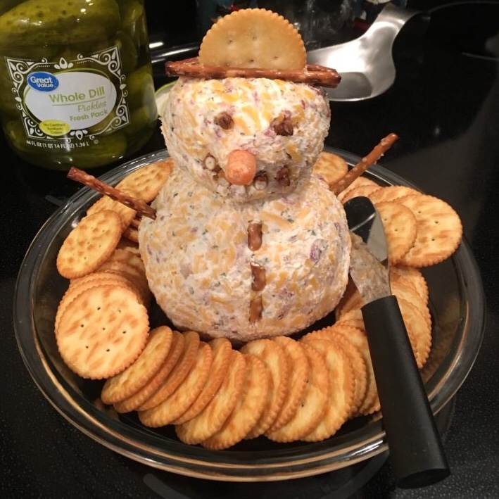 5 minute cheese ball snow man